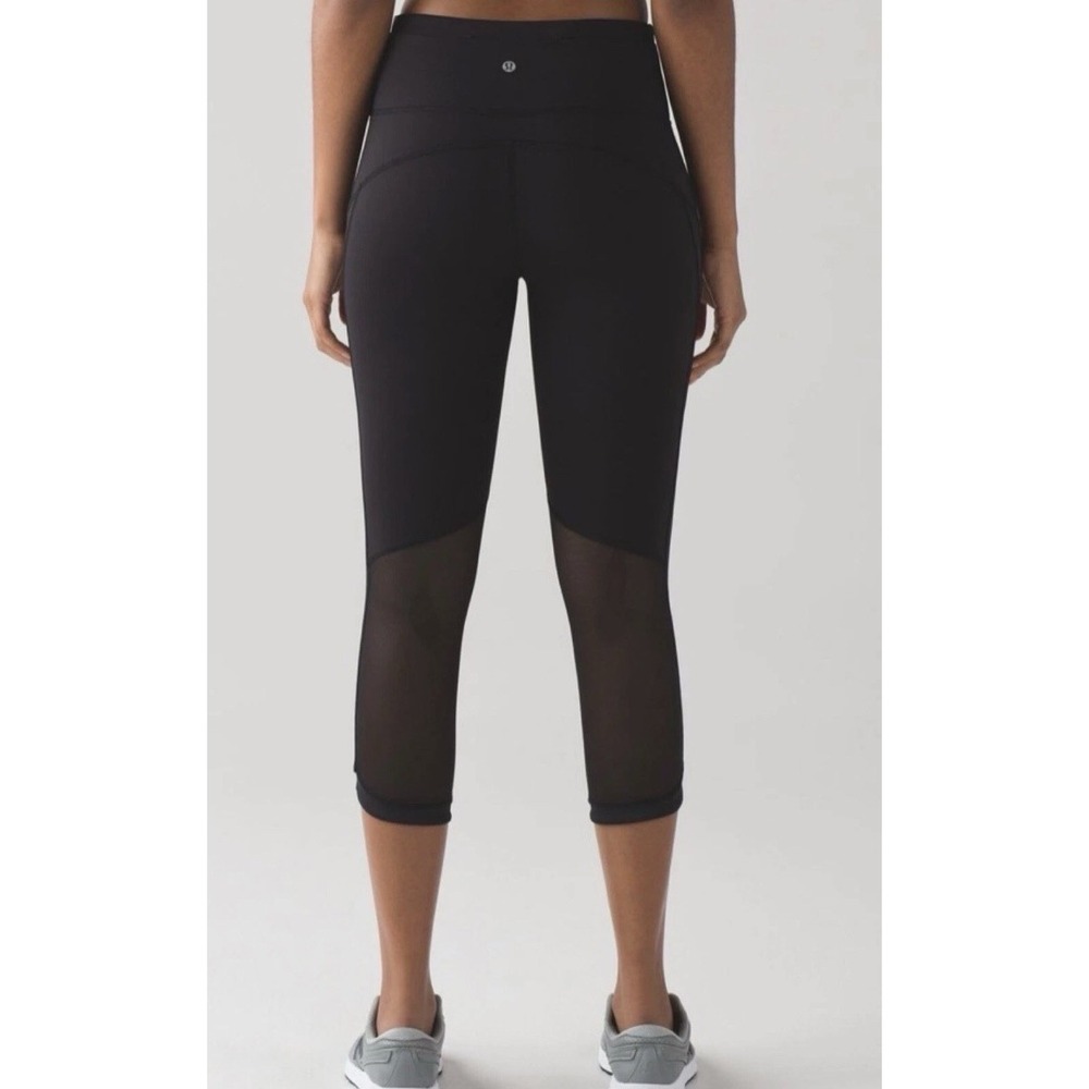 Lululemon‎ Hit It 21' Crop Black Mesh Calf Reflective Stripe 4 Sporty Training